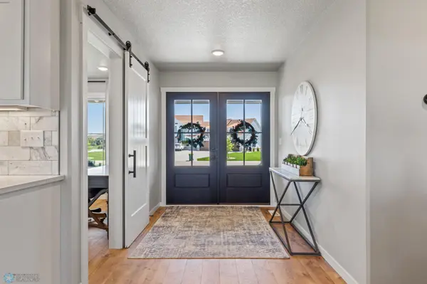 128 Westview LN, Kindred, ND 58047