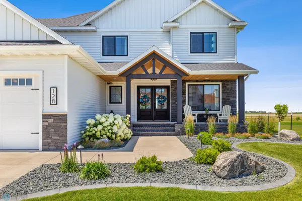 128 Westview LN, Kindred, ND 58047
