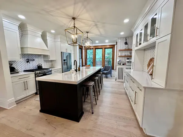 406 Marshall ST W, Marshall, MN 56258