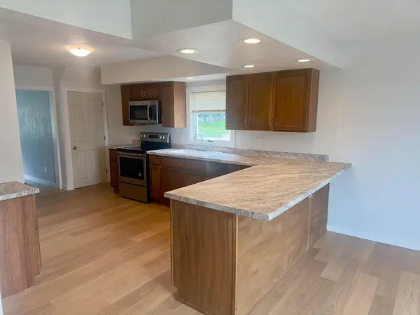 209 Independence AVE S, Clarks Grove, MN 56016