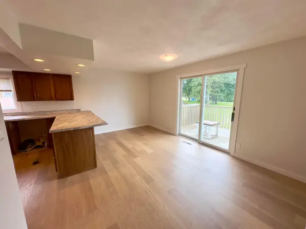 209 Independence AVE S, Clarks Grove, MN 56016