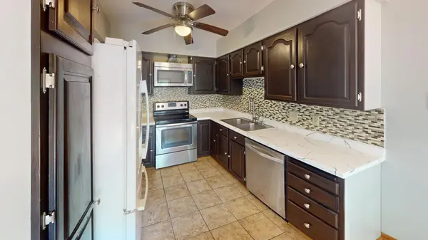 643 Farrell ST N Maplewood, MN 55119