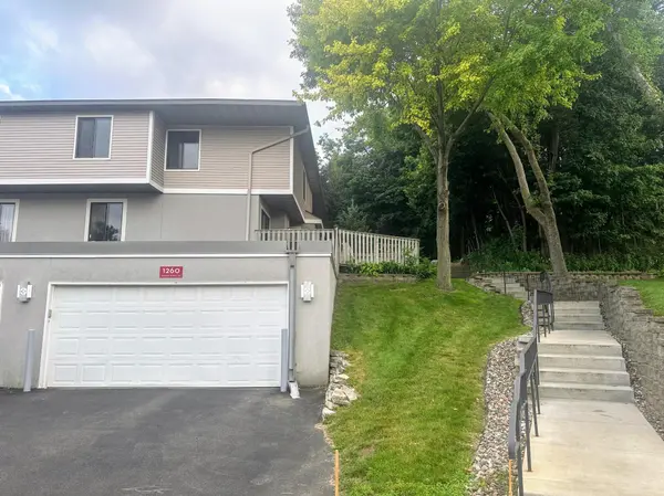 1260 Wagon Wheel RD, Hopkins, MN 55343