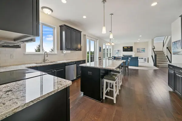 4151 Prairie View TRL, Medina, MN 55340