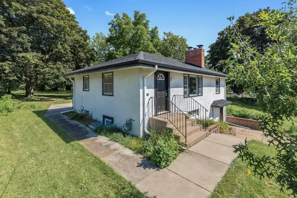 3551 Spain PL, Minneapolis, MN 55418