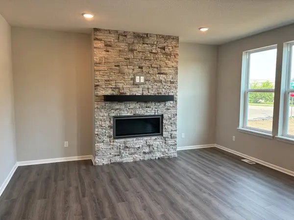 4886 Obsidian WAY, Victoria, MN 55386