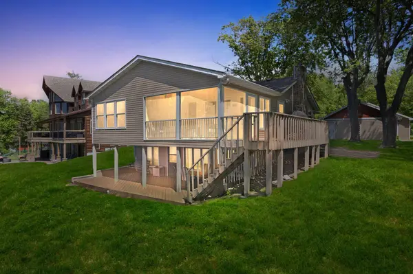44021 Vista RD, Isle, MN 56342