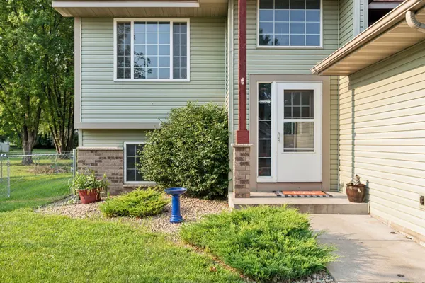 214 Dresden Alcove, Waverly, MN 55390