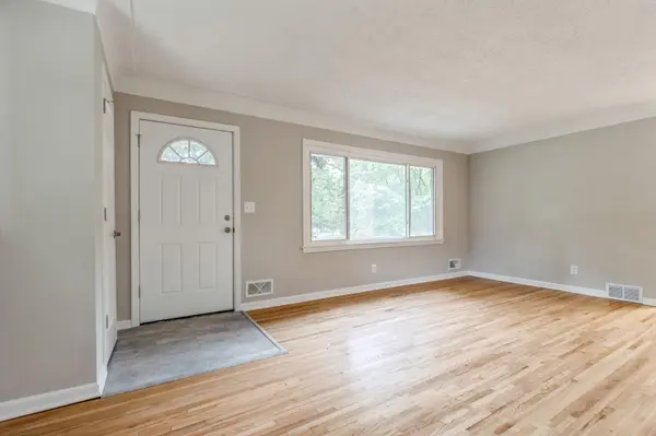 11941 Bradford RD, Minnetonka, MN 55343