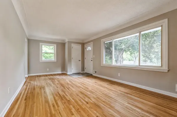 11941 Bradford RD, Minnetonka, MN 55343