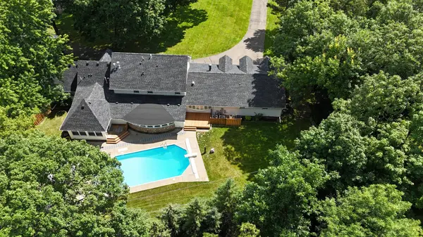 2204 Huntington Point RD E, Minnetonka Beach, MN 55391