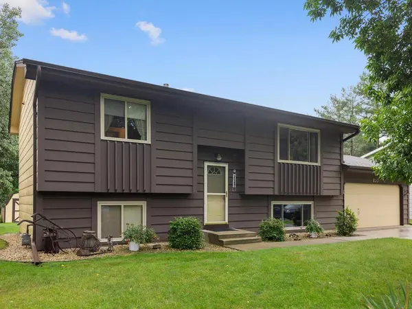 810 Orange ST, Lino Lakes, MN 55014