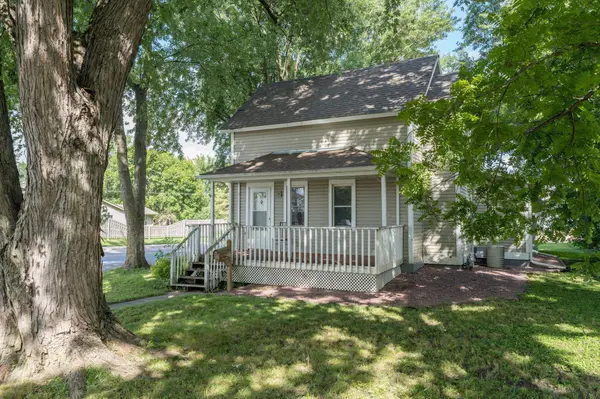 411 5th ST NW, Montgomery, MN 56069