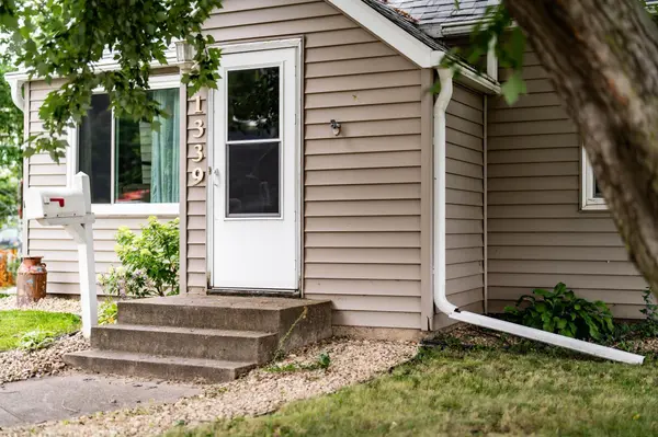1339 Division ST W, Faribault, MN 55021