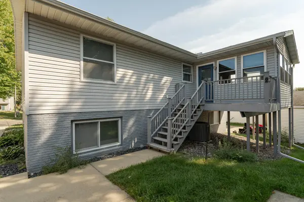 1922 49th ST NW, Rochester, MN 55901