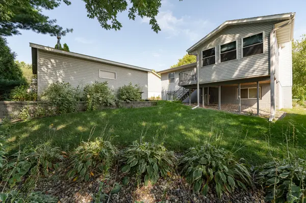 1922 49th ST NW, Rochester, MN 55901