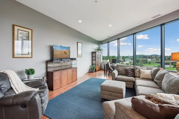 5601 Smetana DR #508, Minnetonka, MN 55343