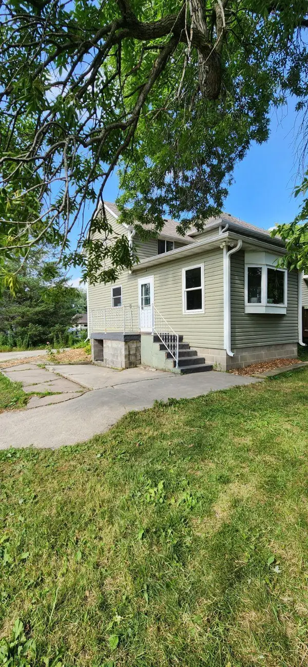 404 W Main ST, Morristown, MN 55052