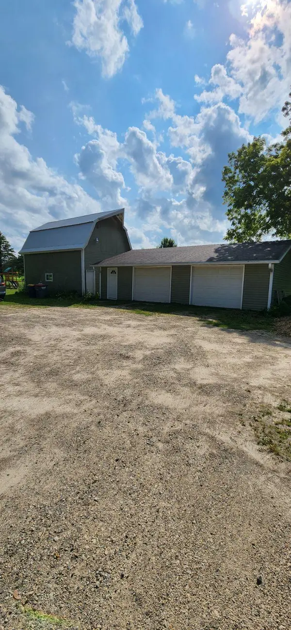 404 W Main ST, Morristown, MN 55052