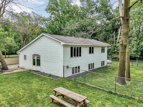 10553 253rd ST, Chisago Lake Twp, MN 55013