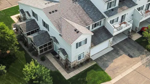 6729 Pine Crest TRL S, Cottage Grove, MN 55016