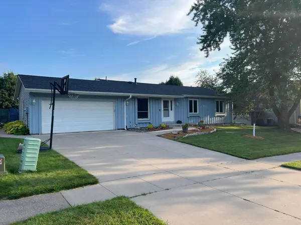 13780 Hanover WAY, Apple Valley, MN 55124