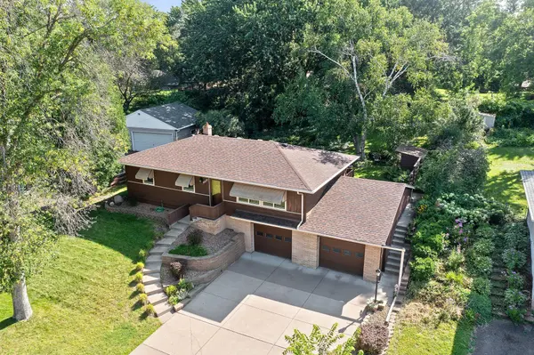 4038 Cranbrook DR, White Bear Lake, MN 55110