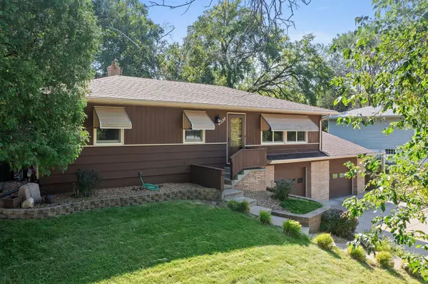 4038 Cranbrook DR, White Bear Lake, MN 55110