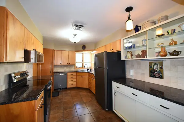 400 3rd AVE SE, Pine Island, MN 55963