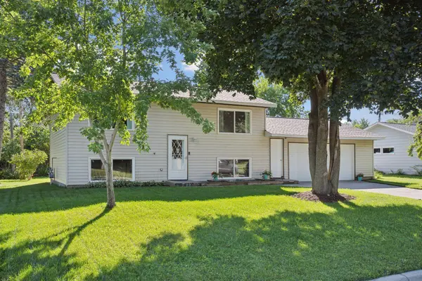 22 4th AVE NW, Saint Joseph, MN 56374
