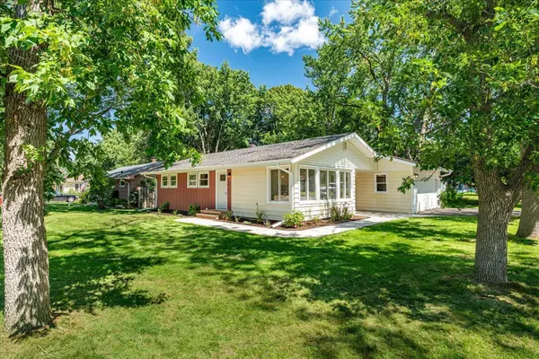 674 W Lincoln RD, New Richmond, WI 54017