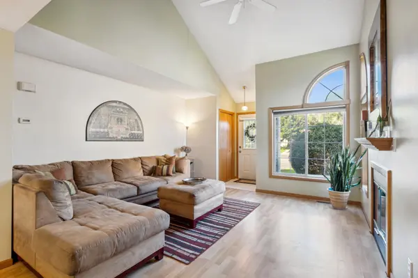 7282 Lea CT N, Lino Lakes, MN 55014