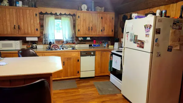 9046 Savage RD, Alango Twp, MN 55703