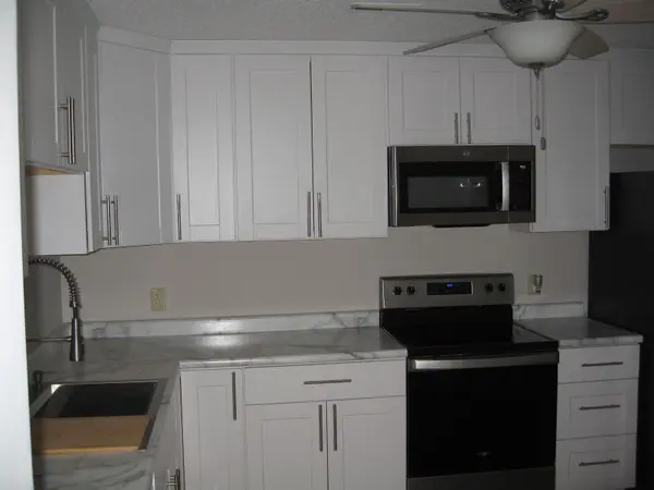 2626 Innsbruck TRL, New Brighton, MN 55112