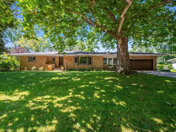 2801 Major AVE N, Golden Valley, MN 55422