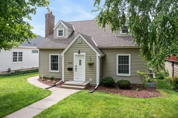 5508 Queen AVE S, Minneapolis, MN 55410