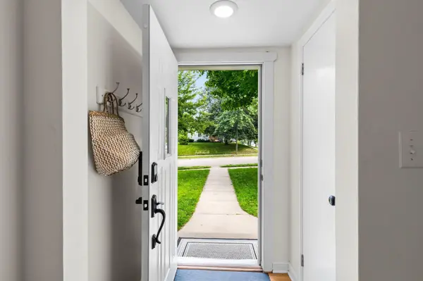 5508 Queen AVE S, Minneapolis, MN 55410