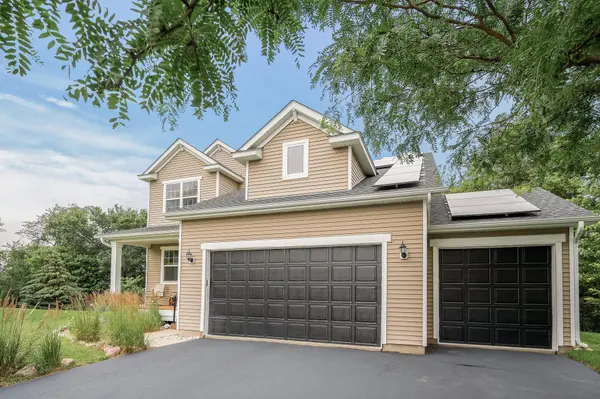 6780 Oakridge CT, Shakopee, MN 55379