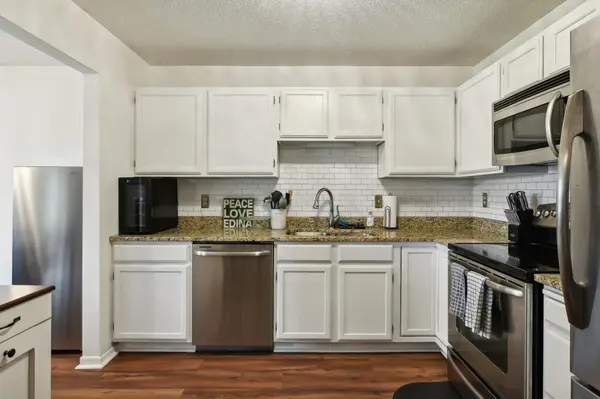 6968 Langford CT, Edina, MN 55436