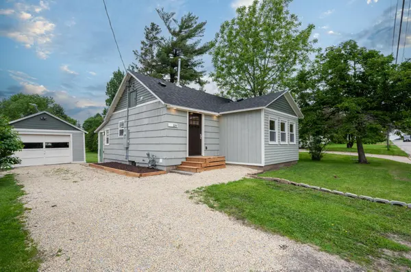 109 2nd AVE NW, Byron, MN 55920