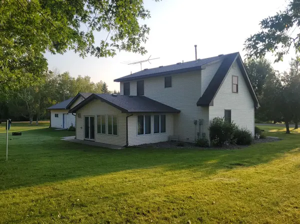 2121 Elcliff ST, Mora, MN 55051