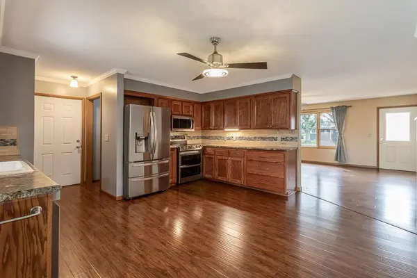 475 N Park AVE, Le Center, MN 56057