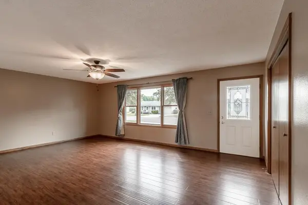 475 N Park AVE, Le Center, MN 56057