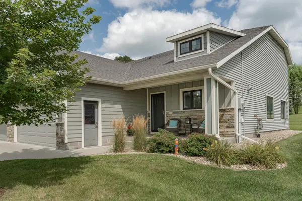 2459 Hadley Hills DR NE, Rochester, MN 55906