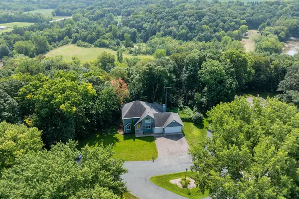 138 Maple Park DR, Mankato Twp, MN 56001