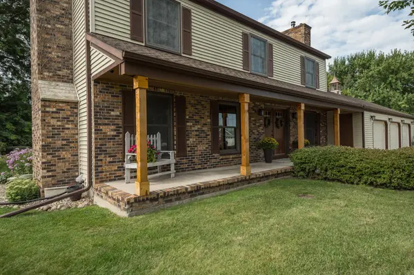 463 3rd ST SW, Blooming Prairie, MN 55917