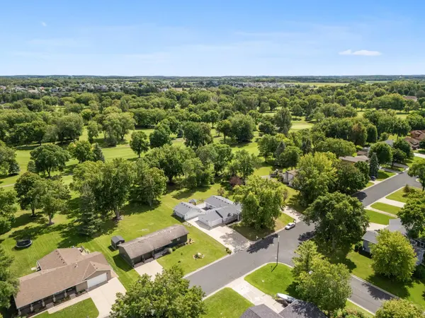 407 Columbus AVE S, New Prague, MN 56071