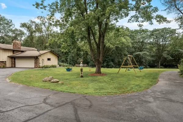 9700 Geneva AVE S, Grey Cloud Island Twp, MN 55071