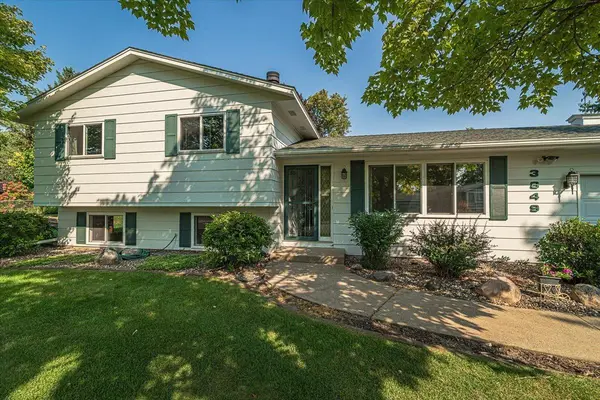 3849 Country Creek WAY, Eagan, MN 55122