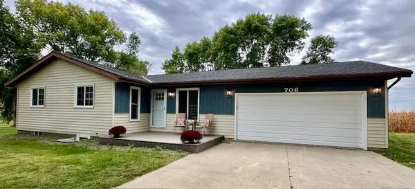 706 Maple ST,  Danube,  MN 56230
